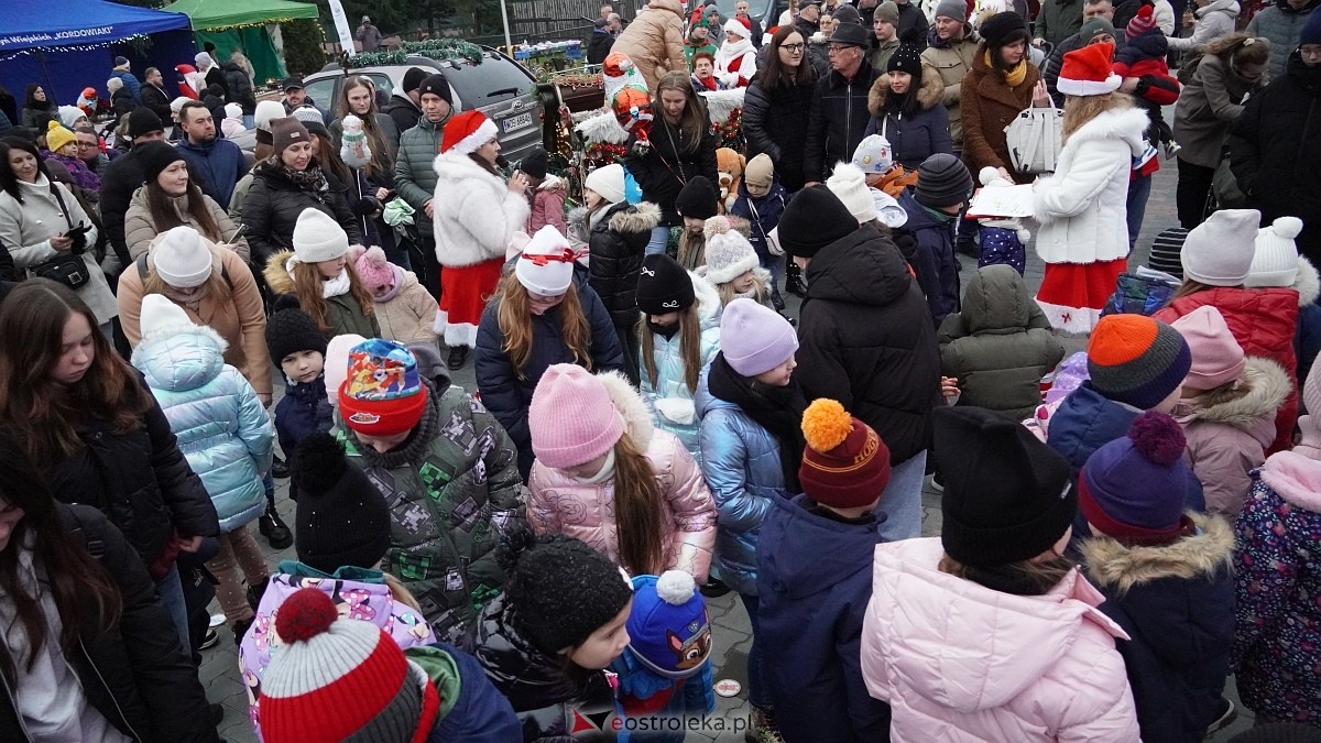 Jarmark Bożonarodzeniowy w Olszewie-Borkach [07.12.2025]  - zdjęcie #43 - eOstroleka.pl