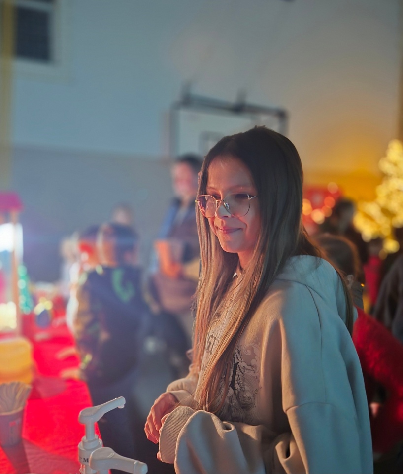 Mikołajkowe kino w Czerwinie [06.12.2025] - zdjęcie #27 - eOstroleka.pl