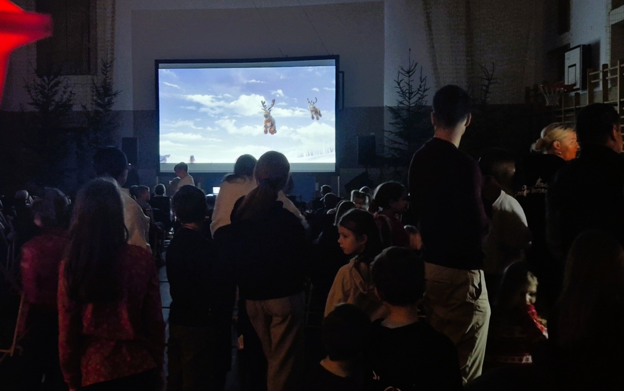 Mikołajkowe kino w Czerwinie [06.12.2025] - zdjęcie #9 - eOstroleka.pl