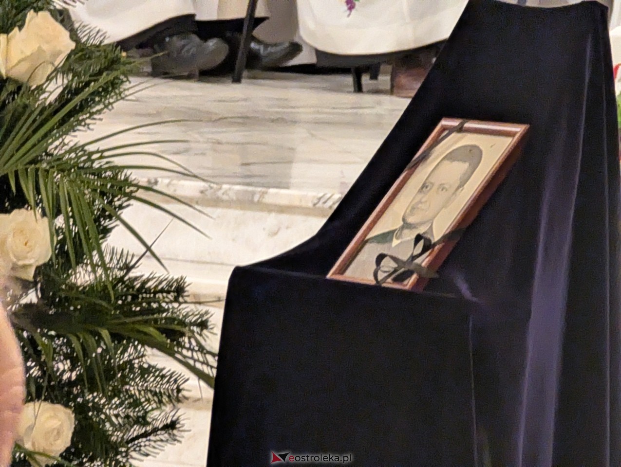 Pożegnanie śp. ks. Artura Dobrzyńskiego [8.12.2025] - zdjęcie #7 - eOstroleka.pl