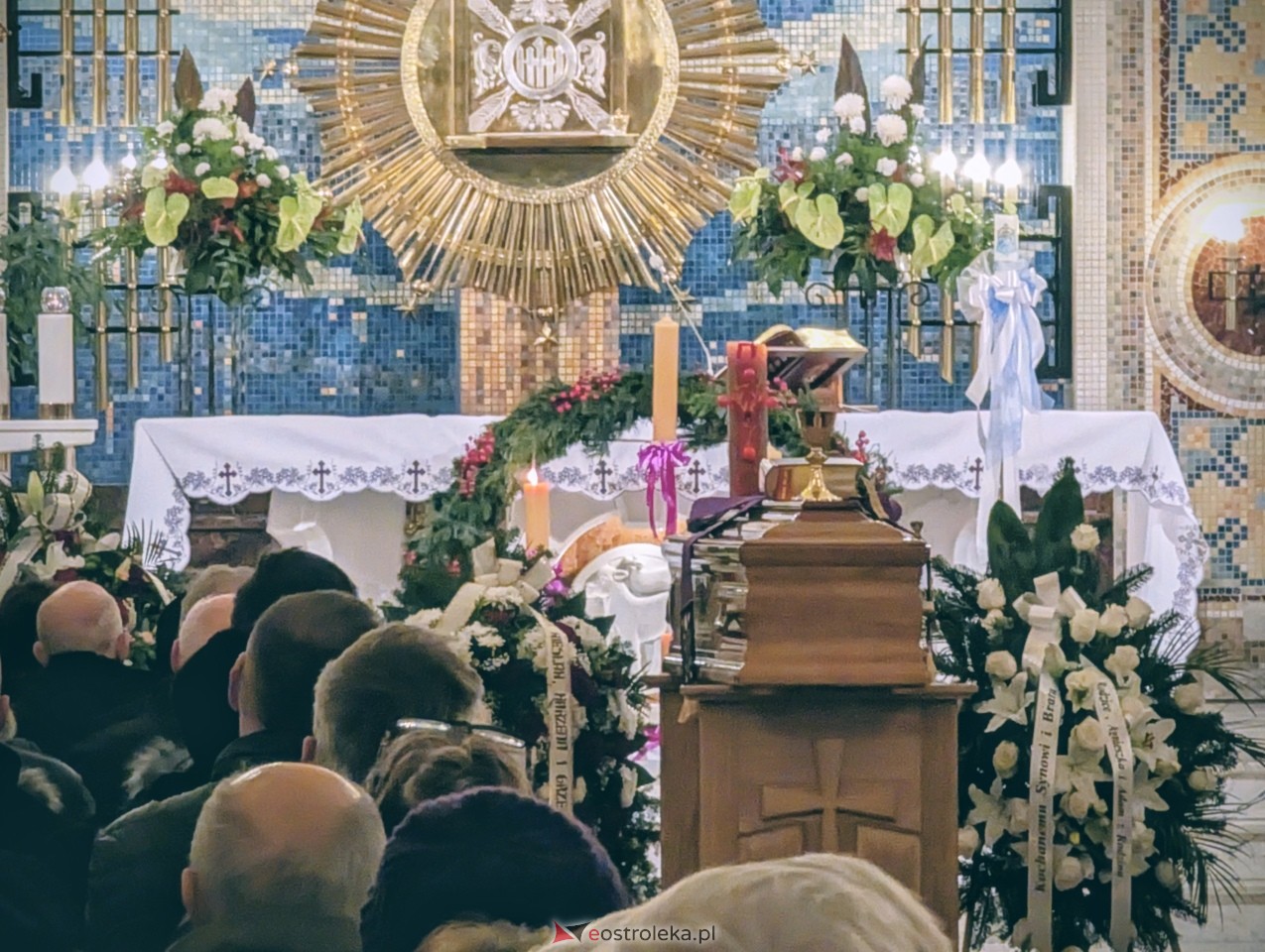 Pożegnanie śp. ks. Artura Dobrzyńskiego [8.12.2025] - zdjęcie #3 - eOstroleka.pl