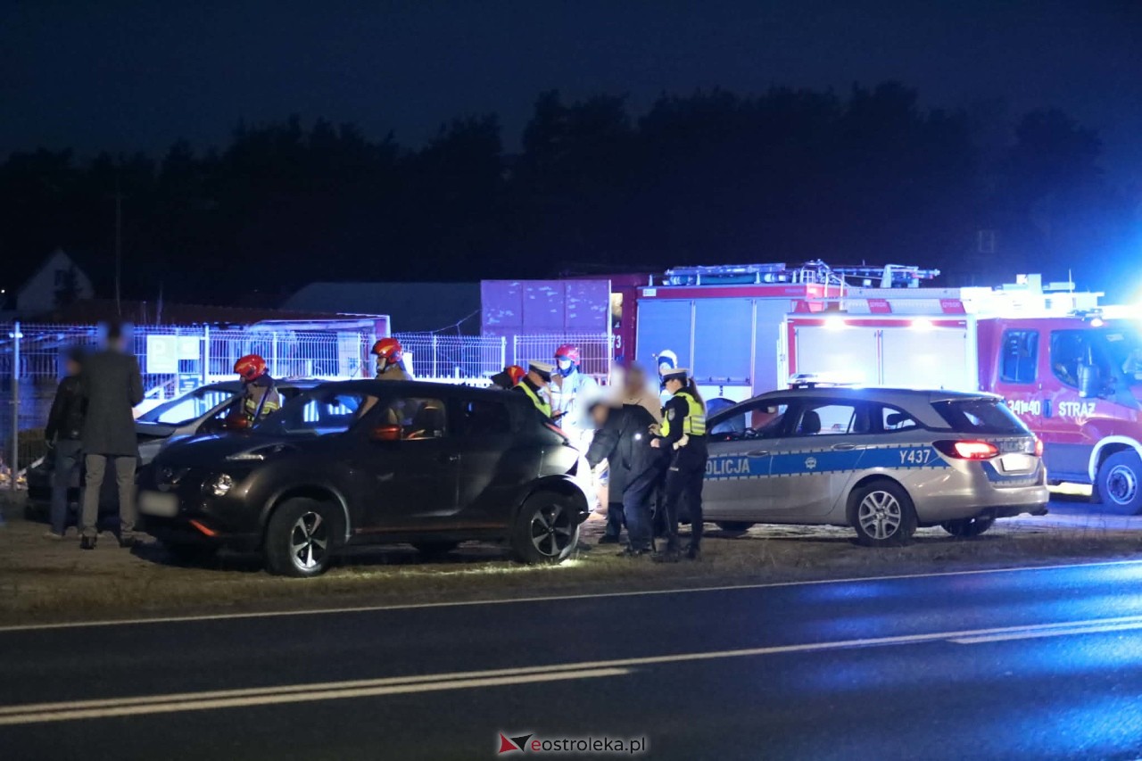 Kolizja na Mazurskiej w Antoniach [08.12.2025] - zdjęcie #7 - eOstroleka.pl