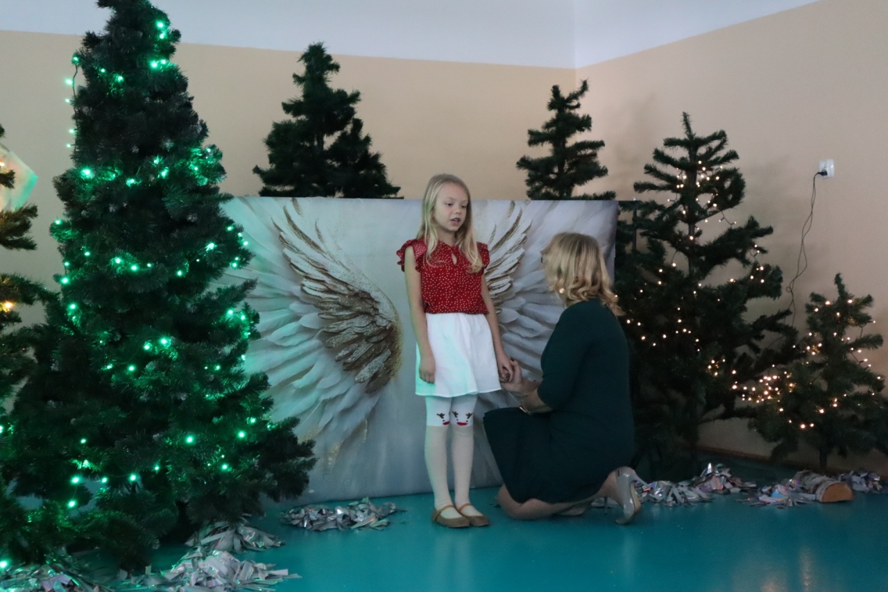 Rozśpiewane przedszkolaki wprowadzają w świąteczny nastrój! III Międzyprzedszkolny Konkurs Kolęd i Pastorałek w Dylewie fot. Gmina Kadzidło[28.11.2025] - zdjęcie #48 - eOstroleka.pl