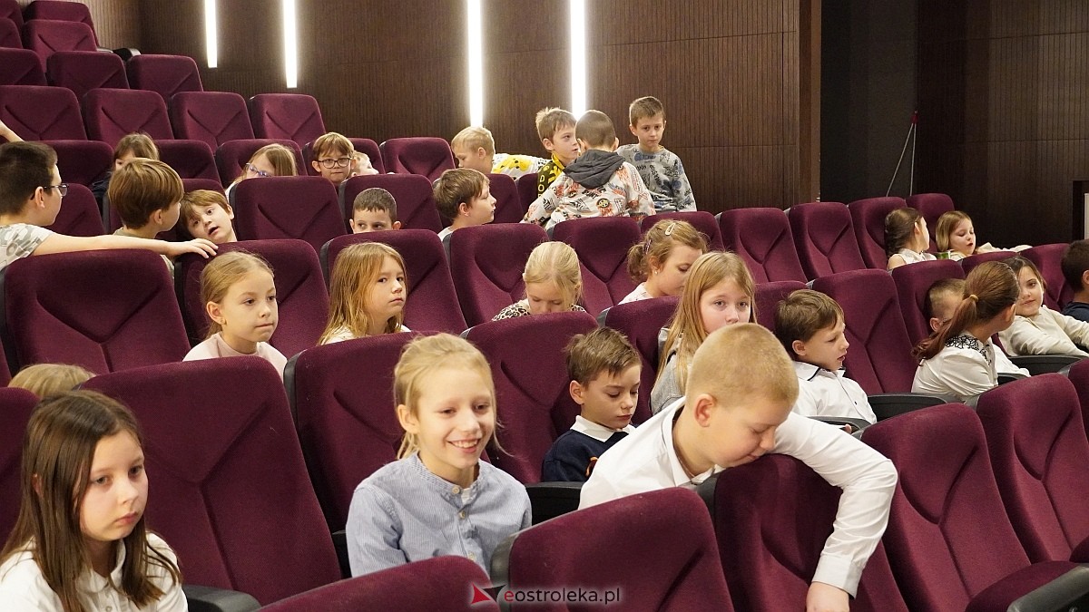 Podsumowanie projektu Literatura to nie bzdura w OCK [10.12.2025] - zdjęcie #50 - eOstroleka.pl
