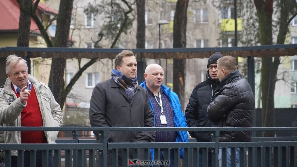 Odbiór robót w parku miejskim w Ostrołęce [10.12.2025] - zdjęcie #51 - eOstroleka.pl