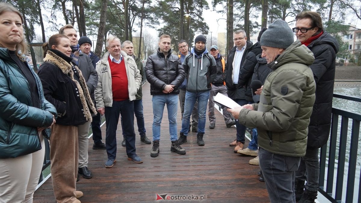 Odbiór robót w parku miejskim w Ostrołęce [10.12.2025] - zdjęcie #42 - eOstroleka.pl