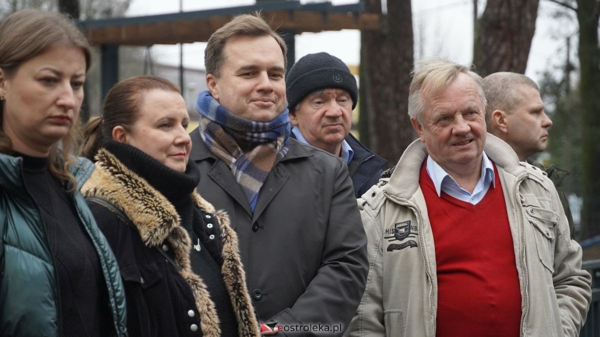 Odbiór robót w parku miejskim w Ostrołęce [10.12.2025] - zdjęcie #38 - eOstroleka.pl