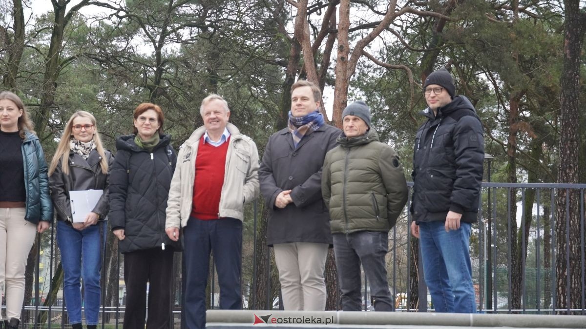 Odbiór robót w parku miejskim w Ostrołęce [10.12.2025] - zdjęcie #30 - eOstroleka.pl