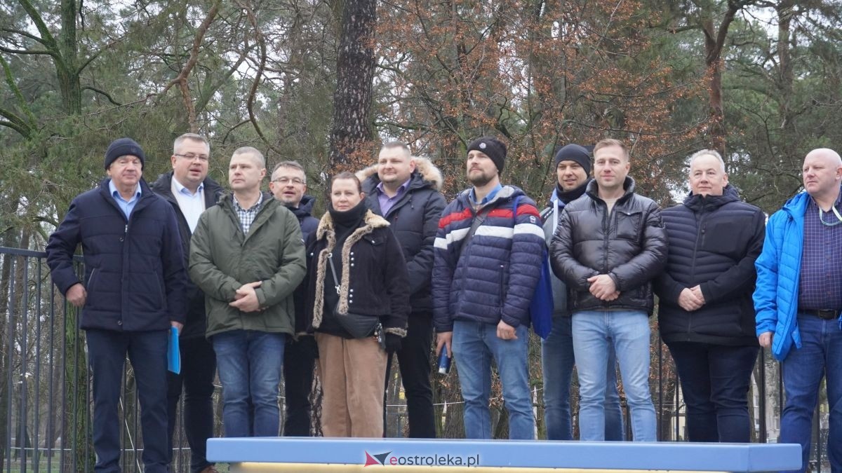 Odbiór robót w parku miejskim w Ostrołęce [10.12.2025] - zdjęcie #28 - eOstroleka.pl
