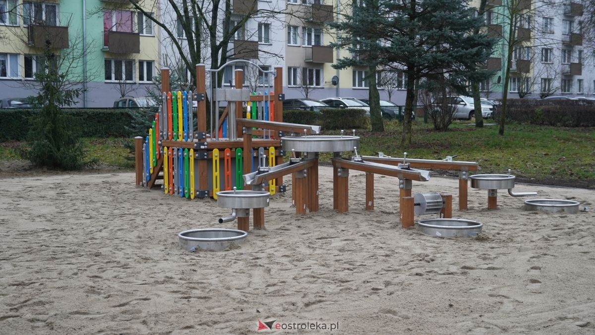 Odbiór robót w parku miejskim w Ostrołęce [10.12.2025] - zdjęcie #13 - eOstroleka.pl