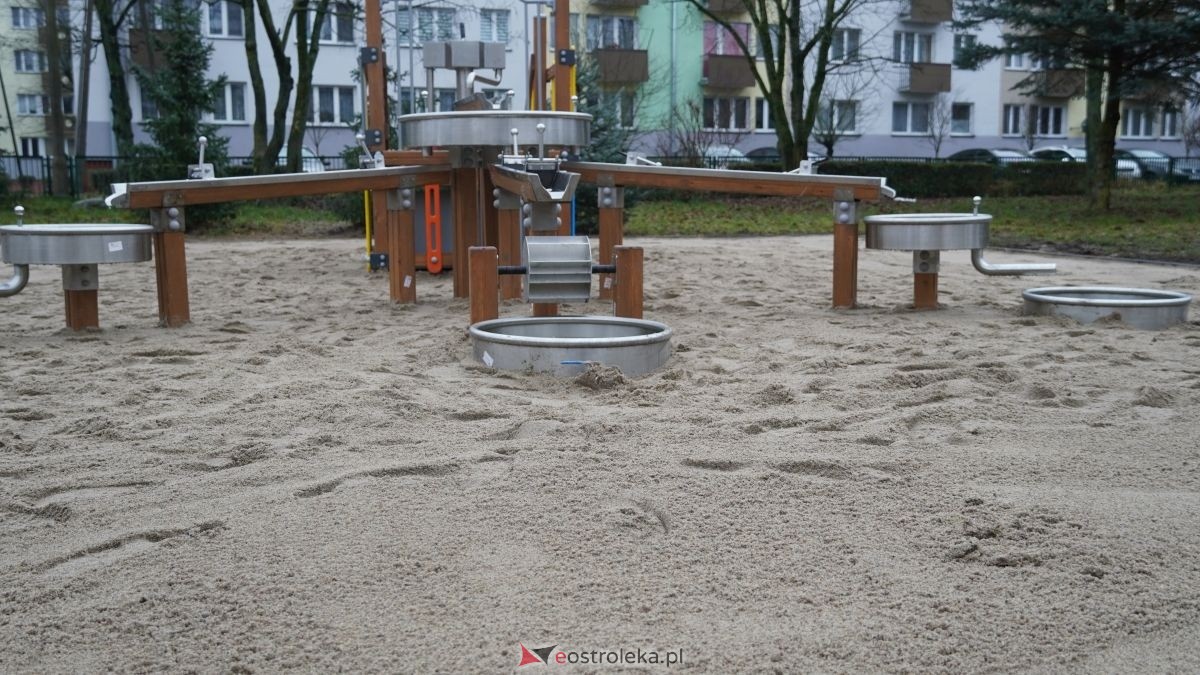 Odbiór robót w parku miejskim w Ostrołęce [10.12.2025] - zdjęcie #11 - eOstroleka.pl