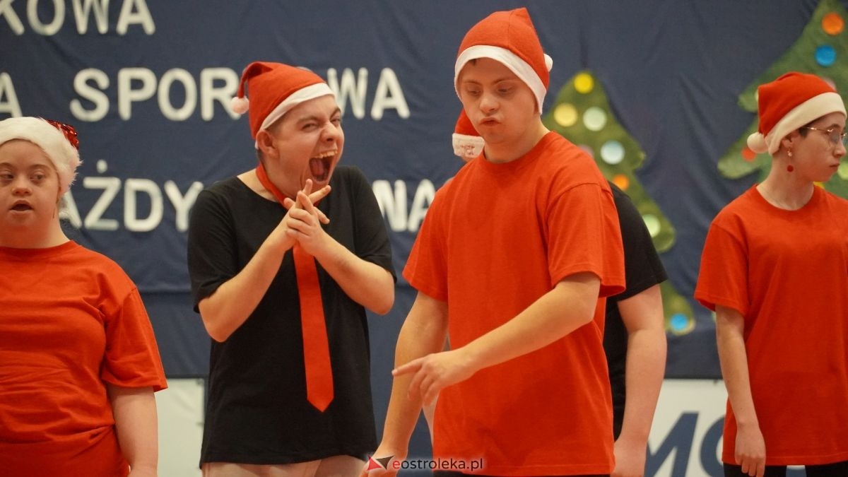 IV Mikołajkowa Spartakiada Sportowa [11.12.2025] - zdjęcie #81 - eOstroleka.pl
