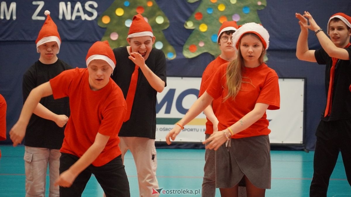 IV Mikołajkowa Spartakiada Sportowa [11.12.2025] - zdjęcie #69 - eOstroleka.pl