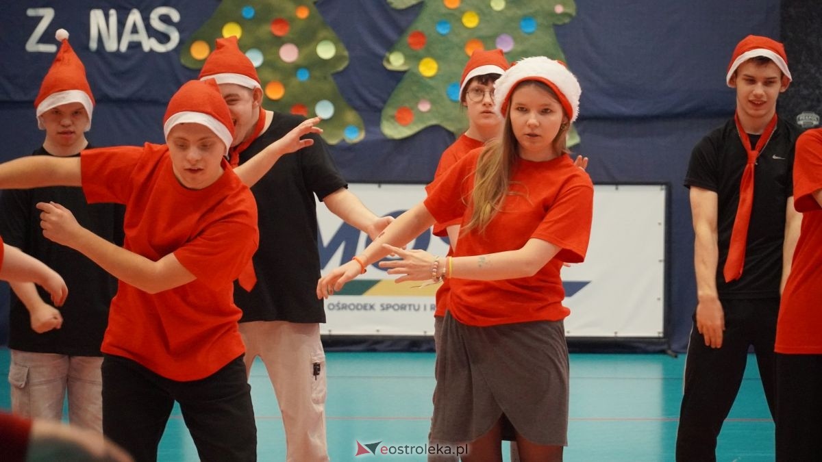 IV Mikołajkowa Spartakiada Sportowa [11.12.2025] - zdjęcie #68 - eOstroleka.pl