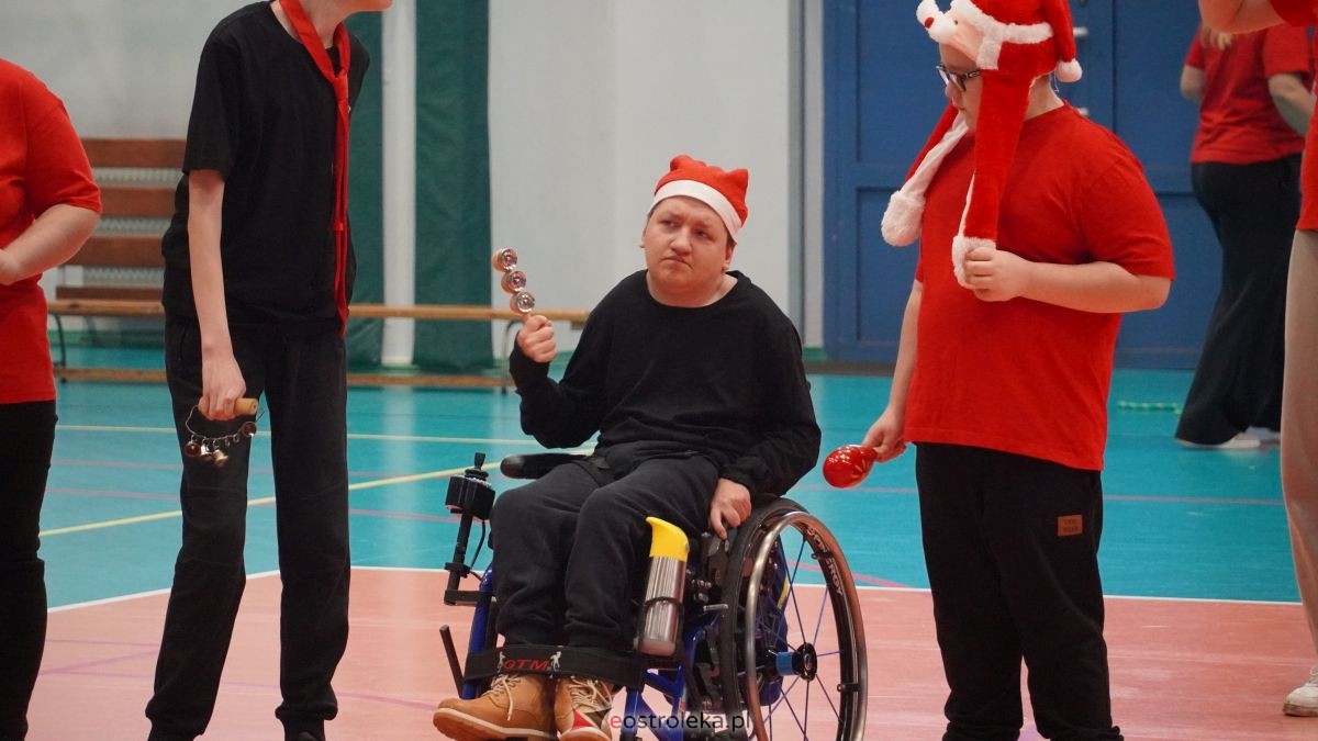IV Mikołajkowa Spartakiada Sportowa [11.12.2025] - zdjęcie #67 - eOstroleka.pl