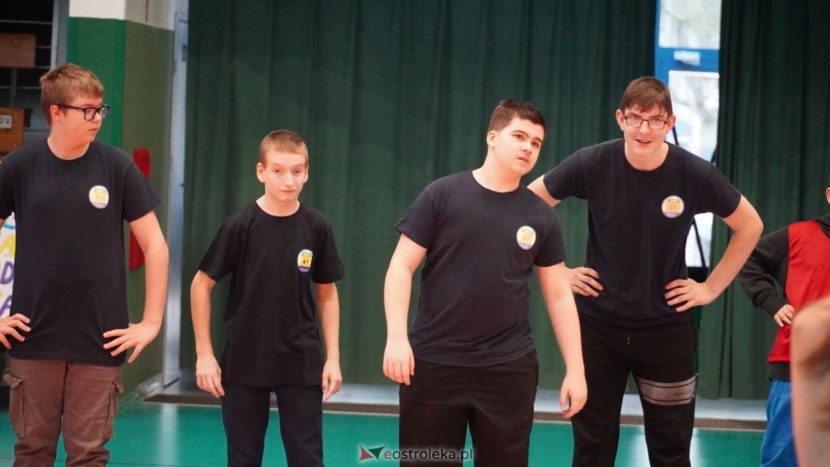 IV Mikołajkowa Spartakiada Sportowa [11.12.2025] - zdjęcie #57 - eOstroleka.pl