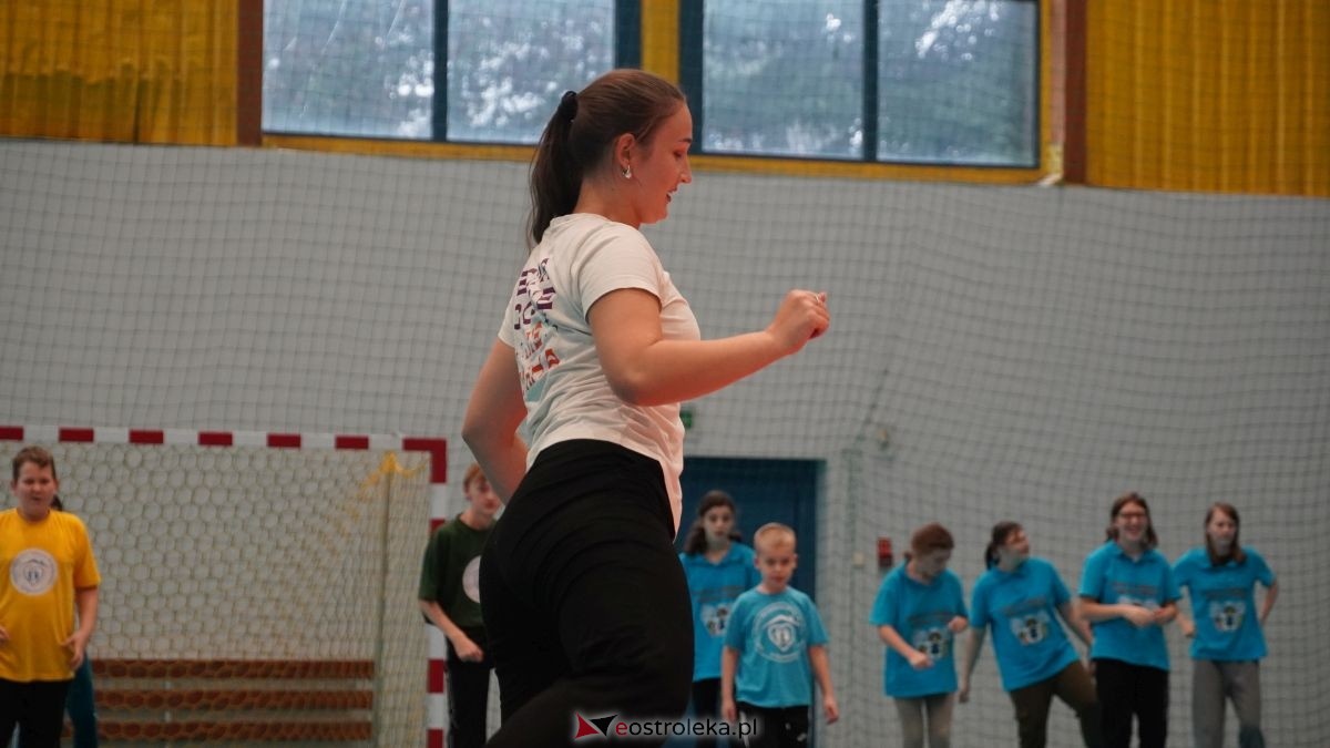 IV Mikołajkowa Spartakiada Sportowa [11.12.2025] - zdjęcie #40 - eOstroleka.pl