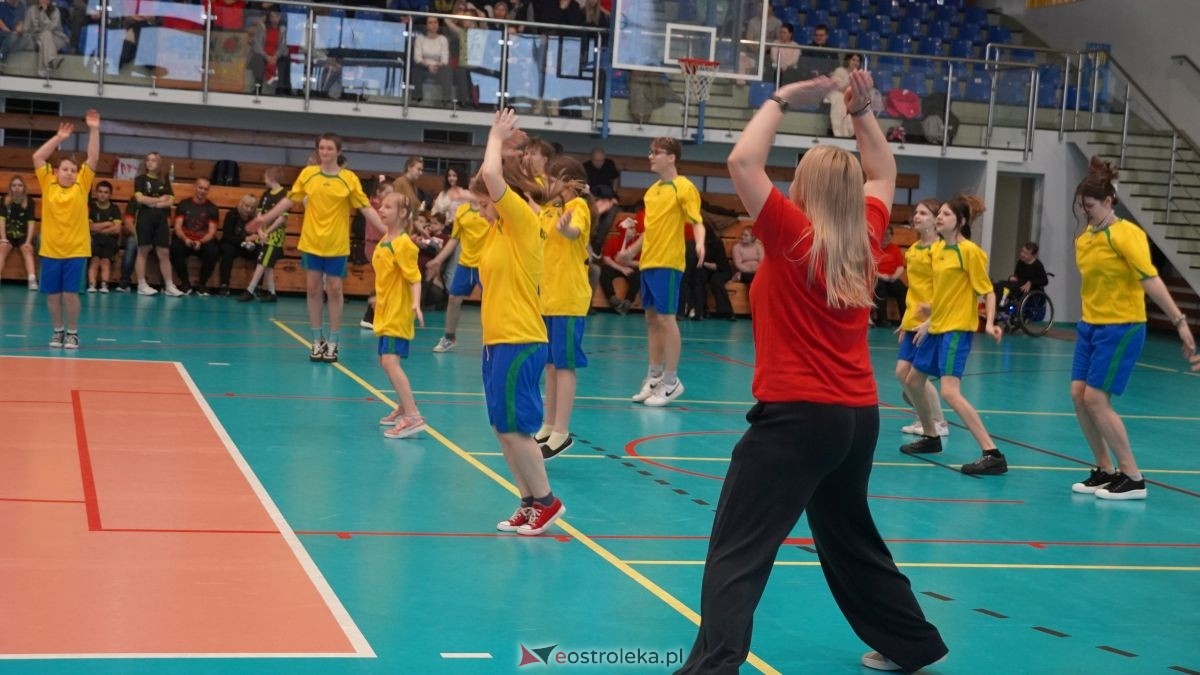 IV Mikołajkowa Spartakiada Sportowa [11.12.2025] - zdjęcie #38 - eOstroleka.pl