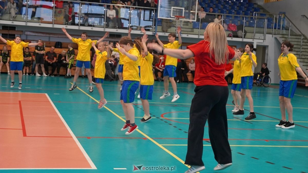 IV Mikołajkowa Spartakiada Sportowa [11.12.2025] - zdjęcie #37 - eOstroleka.pl