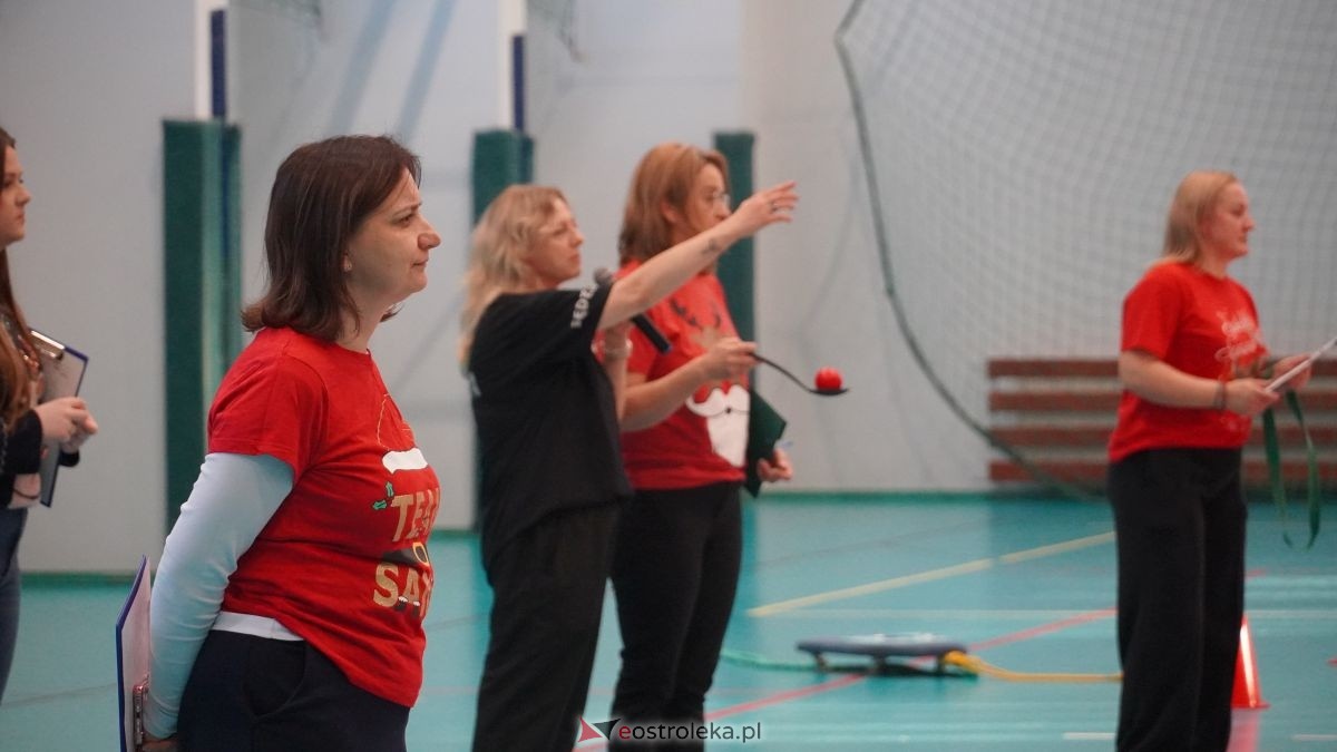 IV Mikołajkowa Spartakiada Sportowa [11.12.2025] - zdjęcie #27 - eOstroleka.pl