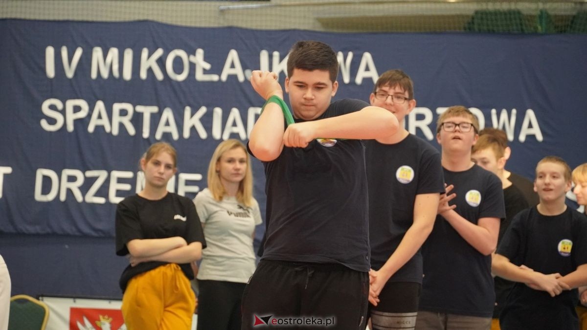 IV Mikołajkowa Spartakiada Sportowa [11.12.2025] - zdjęcie #14 - eOstroleka.pl