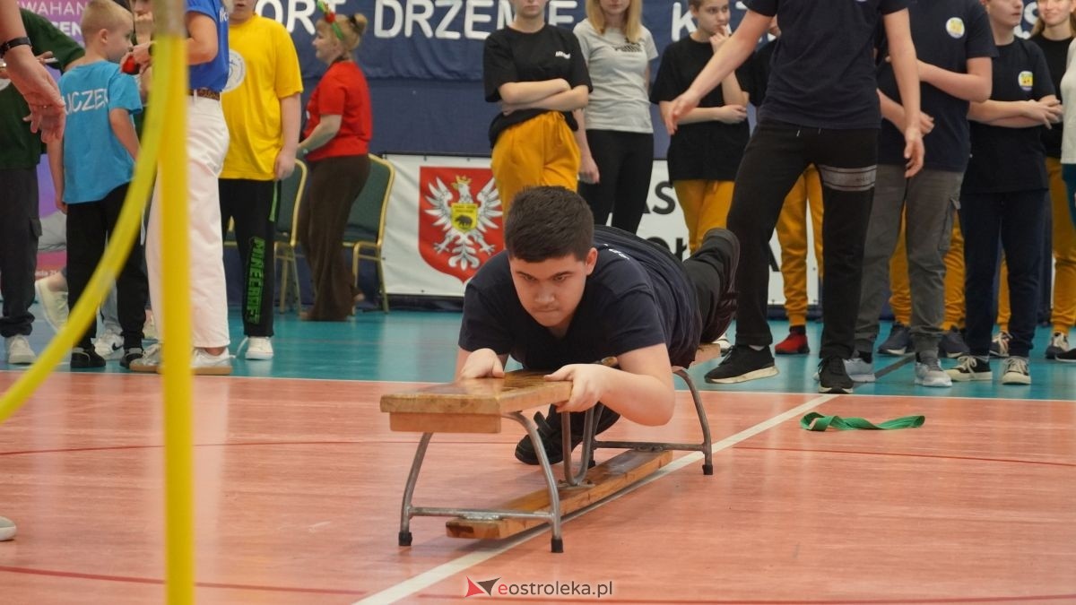 IV Mikołajkowa Spartakiada Sportowa [11.12.2025] - zdjęcie #12 - eOstroleka.pl