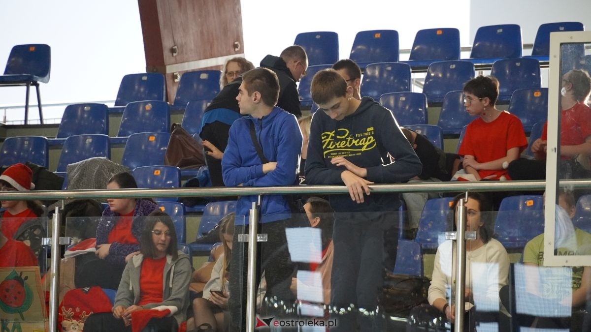 IV Mikołajkowa Spartakiada Sportowa [11.12.2025] - zdjęcie #2 - eOstroleka.pl