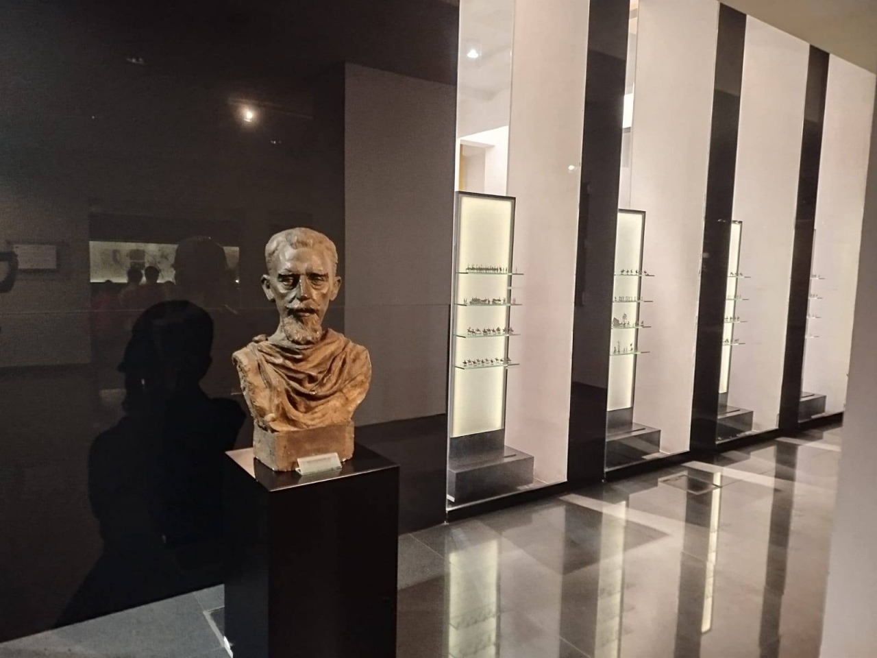 Żywa lekcja historii: klasa 2A ze Szkoły Podstawowej nr 5 na Fortach Bema, fot. SP nr 5 [10.12.2025] - zdjęcie #21 - eOstroleka.pl