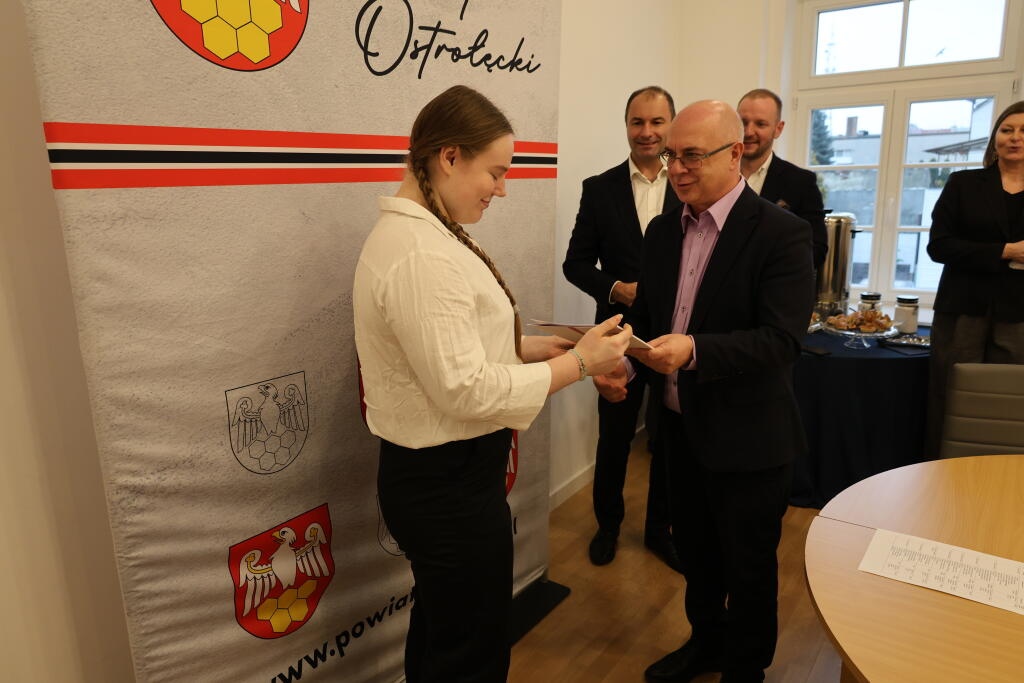 Nagrody starosty dla sportowców [12.12.2025] - zdjęcie #7 - eOstroleka.pl