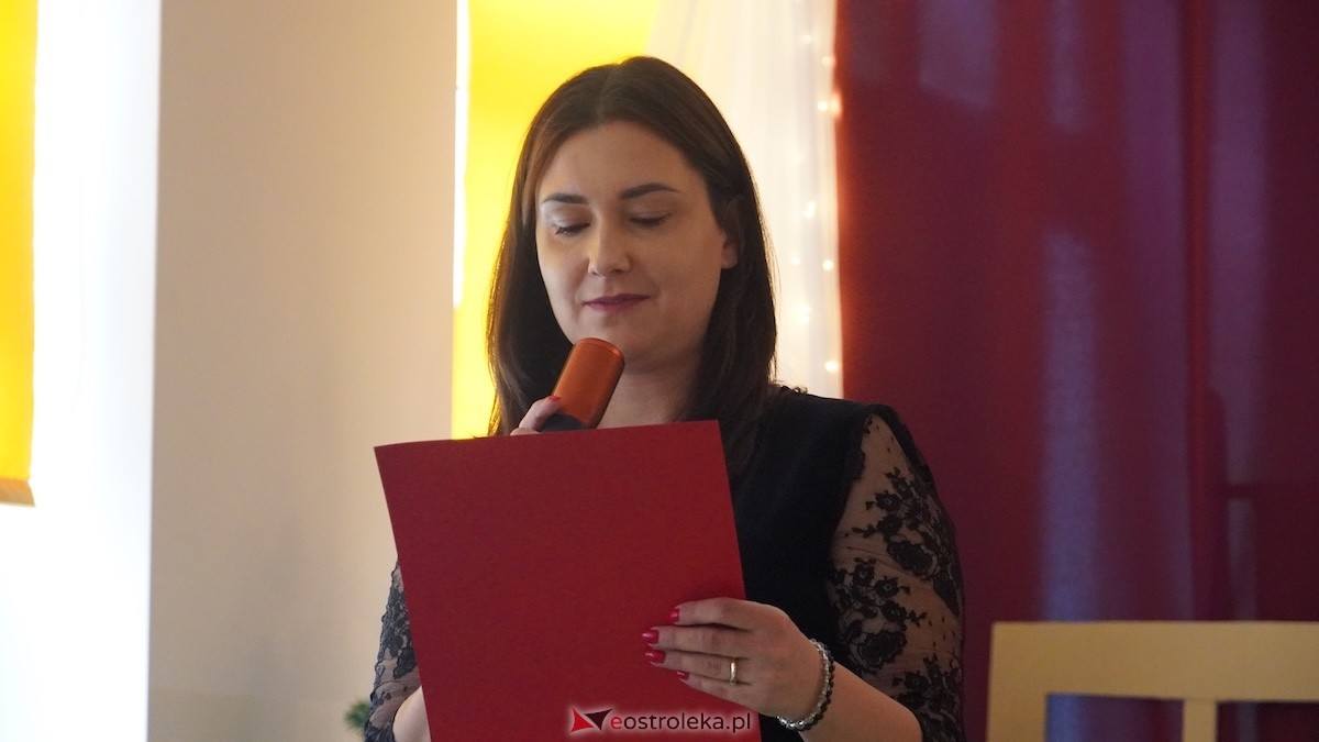 Jasełka i wspólne kolędowanie Przedszkole Miejskie Kraina Marzeń w Ostrołęce [12.12.2025] - zdjęcie #23 - eOstroleka.pl