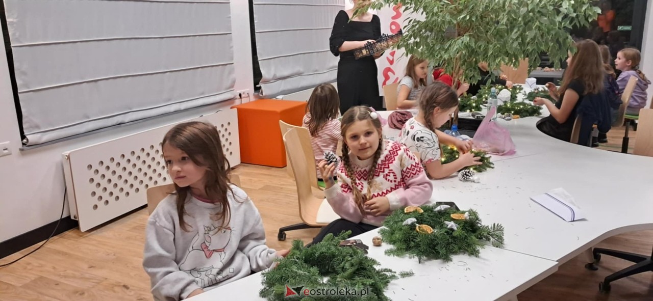 Świąteczne warsztaty w Multicentrum [12.12.2025] - zdjęcie #45 - eOstroleka.pl
