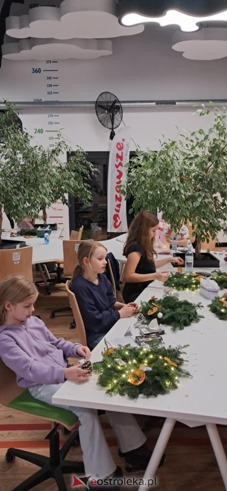 Świąteczne warsztaty w Multicentrum [12.12.2025] - zdjęcie #22 - eOstroleka.pl
