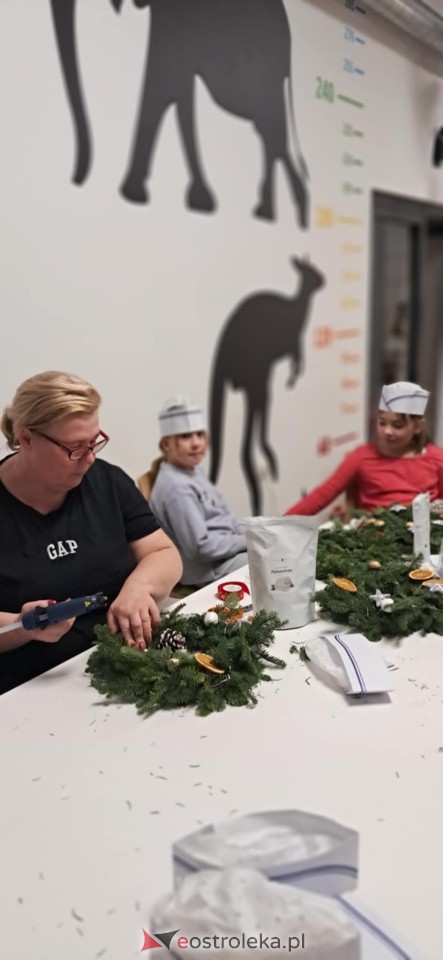 Świąteczne warsztaty w Multicentrum [12.12.2025] - zdjęcie #18 - eOstroleka.pl