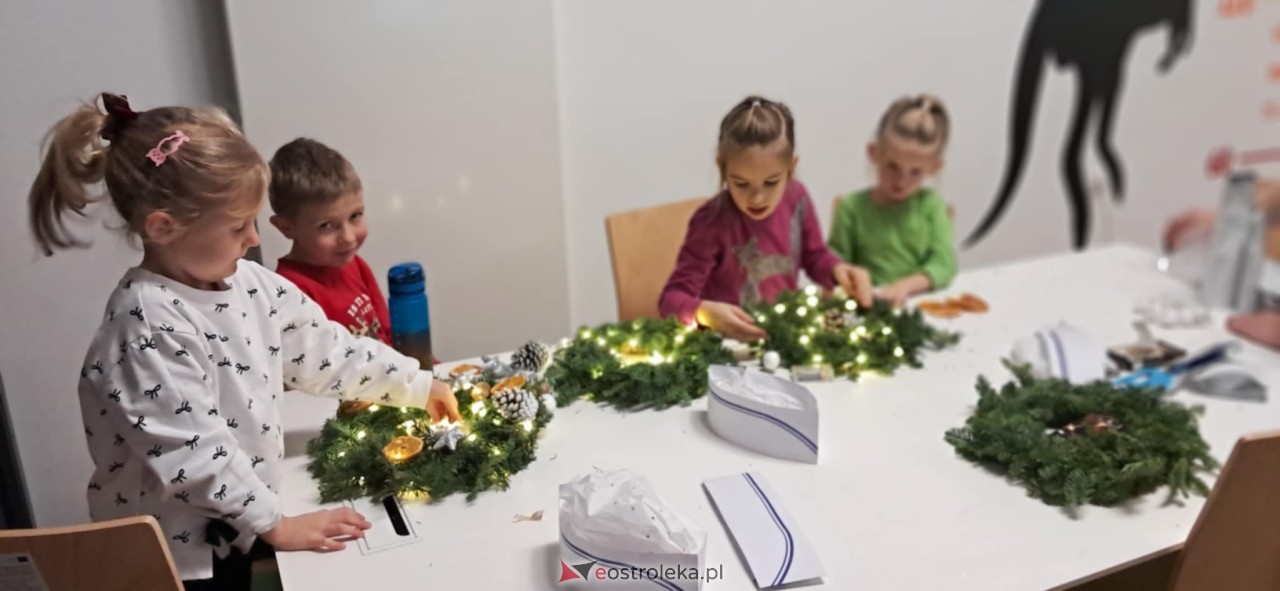 Świąteczne warsztaty w Multicentrum [12.12.2025] - zdjęcie #16 - eOstroleka.pl