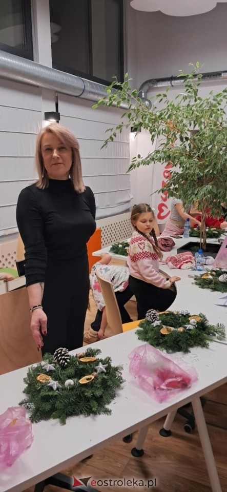Świąteczne warsztaty w Multicentrum [12.12.2025] - zdjęcie #11 - eOstroleka.pl