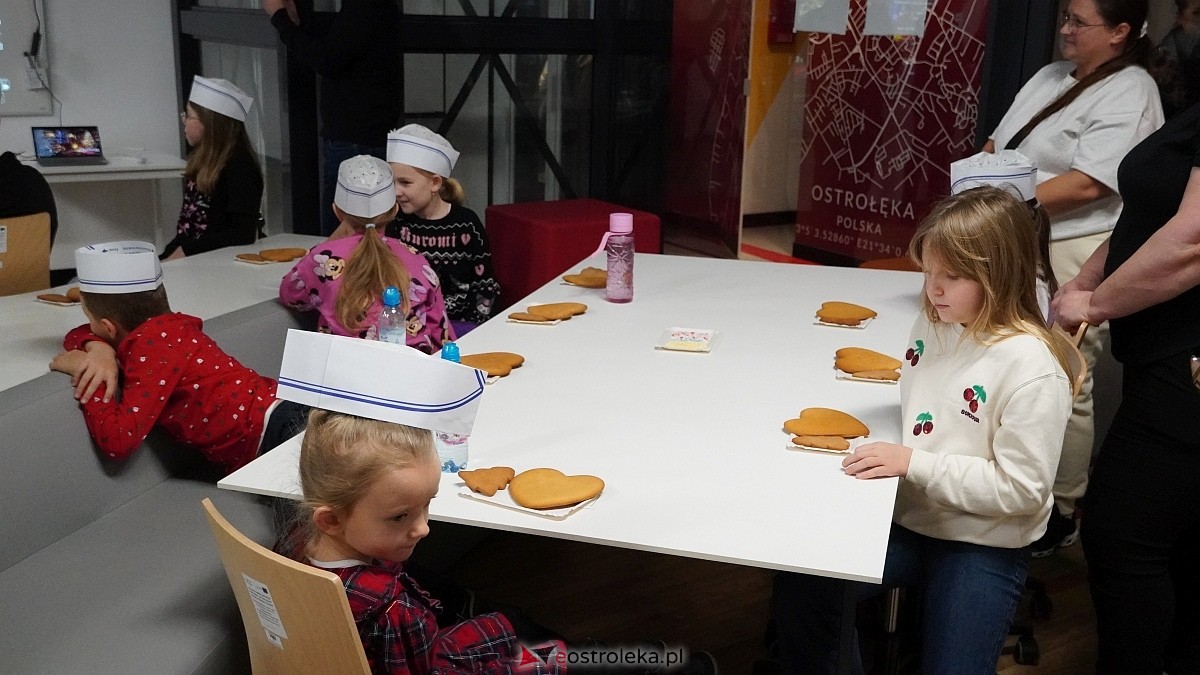 Świąteczne warsztaty w Multicentrum [12.12.2025] - zdjęcie #69 - eOstroleka.pl