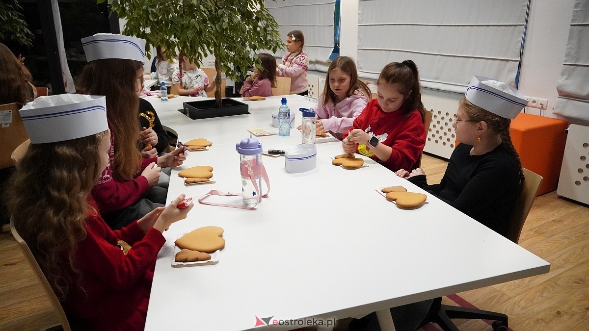 Świąteczne warsztaty w Multicentrum [12.12.2025] - zdjęcie #54 - eOstroleka.pl