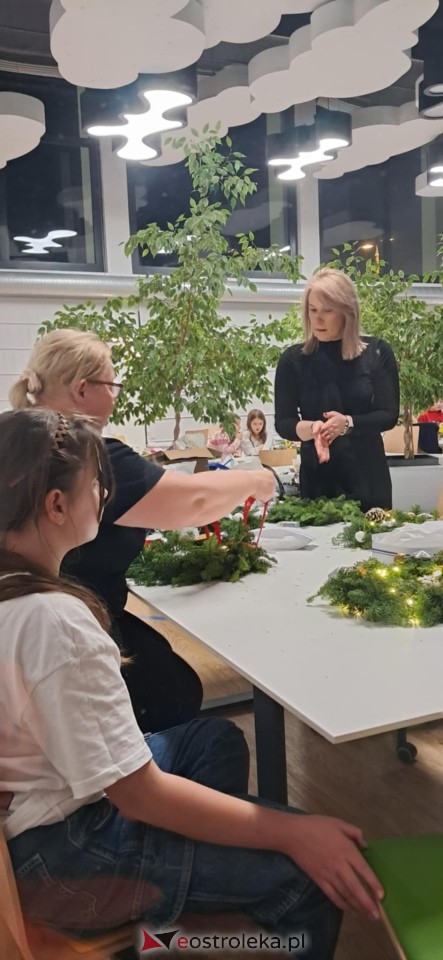 Świąteczne warsztaty w Multicentrum [12.12.2025] - zdjęcie #4 - eOstroleka.pl