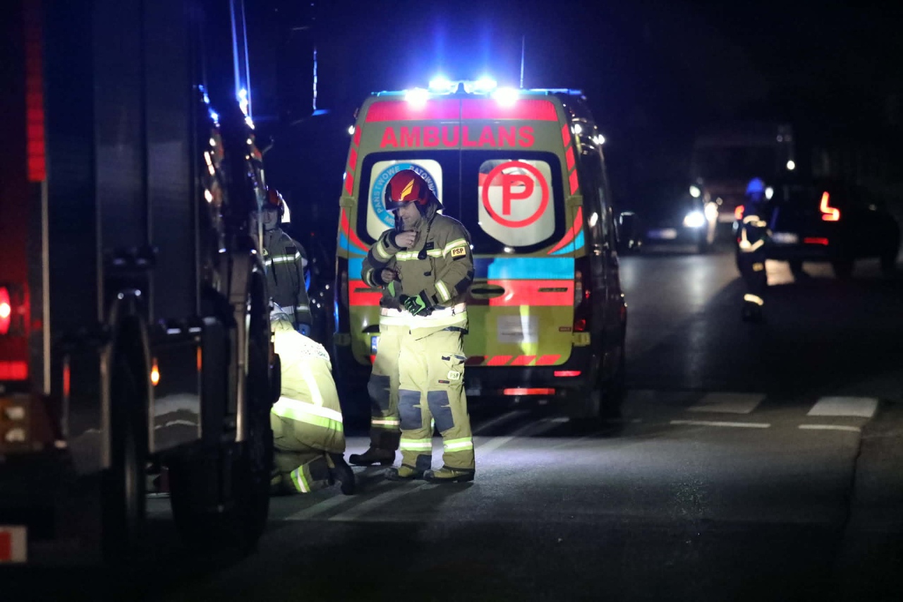 Wypadek w Łęgu Starościńskim - potrącenie pieszego [12.12.2025] - zdjęcie #7 - eOstroleka.pl