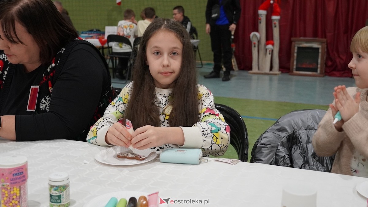 III Szkolny Kiermasz Bożonarodzeniowy w Rzekuniu [12.12.2025] - zdjęcie #94 - eOstroleka.pl