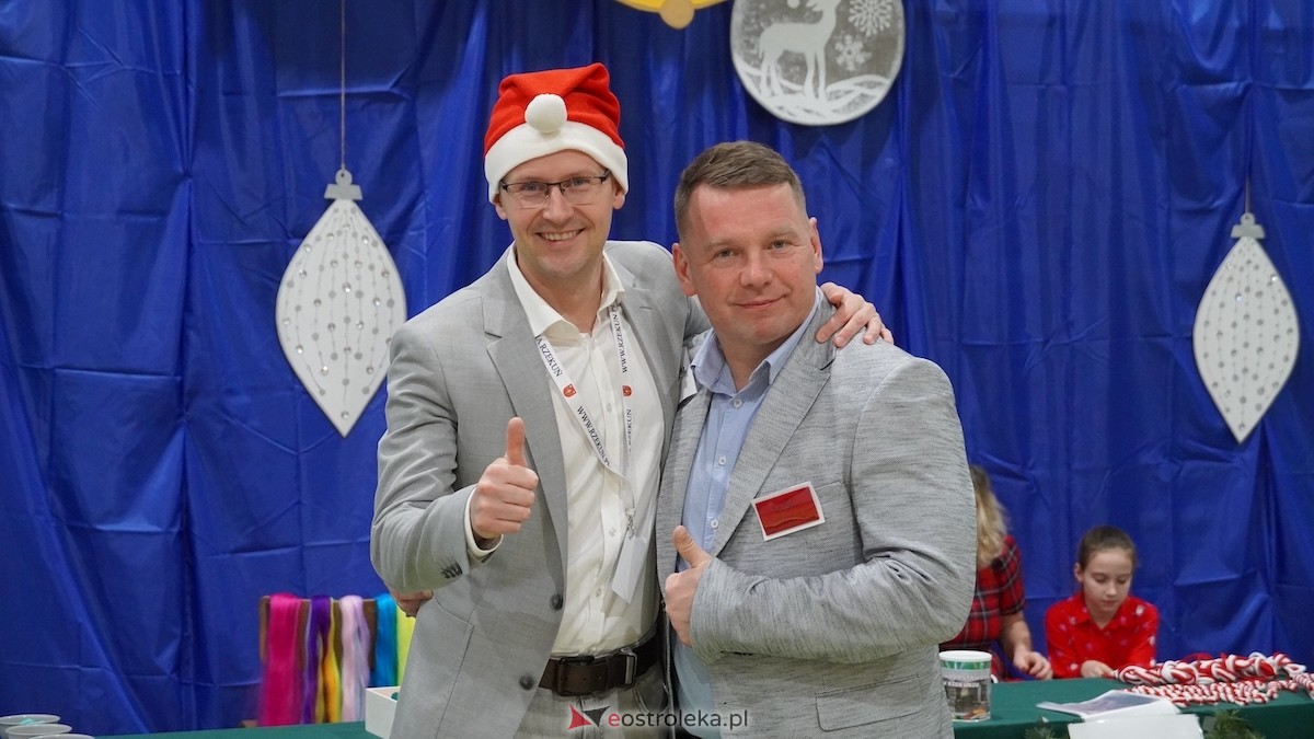 III Szkolny Kiermasz Bożonarodzeniowy w Rzekuniu [12.12.2025] - zdjęcie #88 - eOstroleka.pl