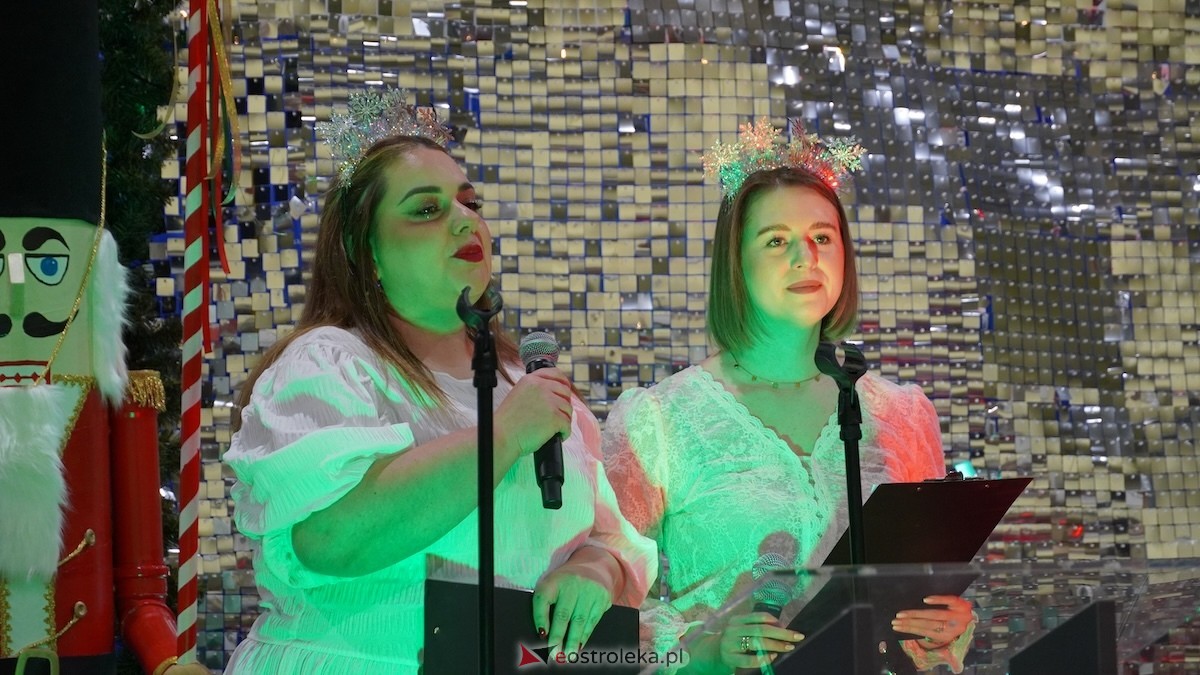 III Szkolny Kiermasz Bożonarodzeniowy w Rzekuniu [12.12.2025] - zdjęcie #85 - eOstroleka.pl