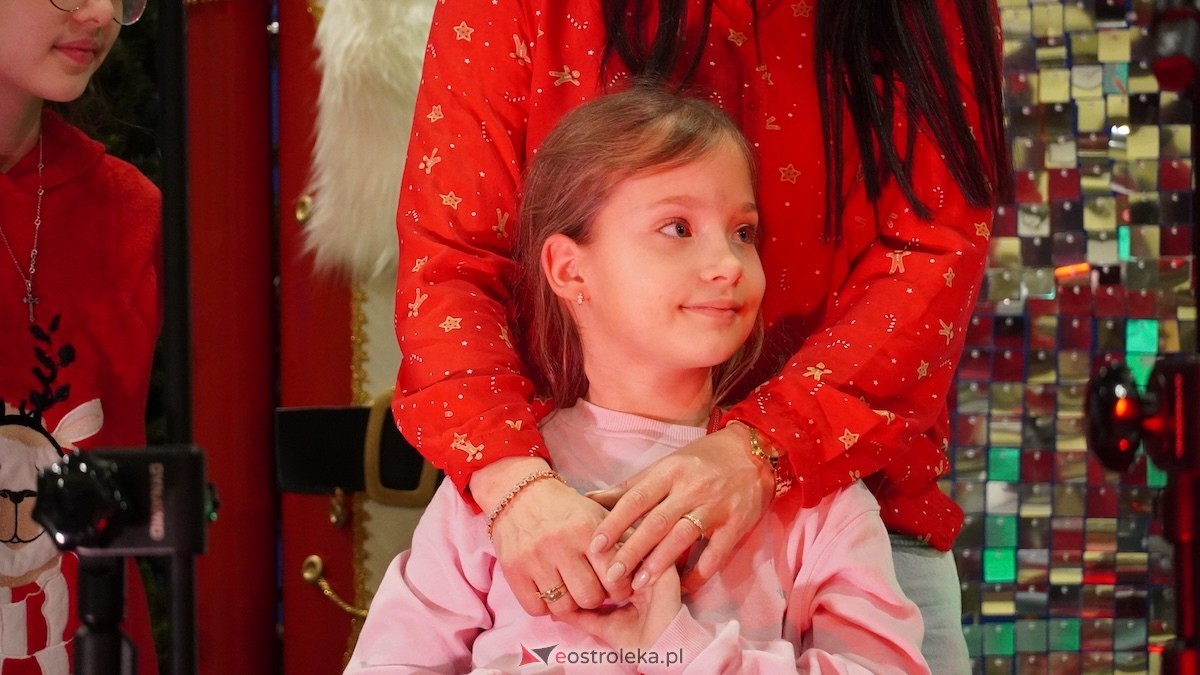III Szkolny Kiermasz Bożonarodzeniowy w Rzekuniu [12.12.2025] - zdjęcie #69 - eOstroleka.pl