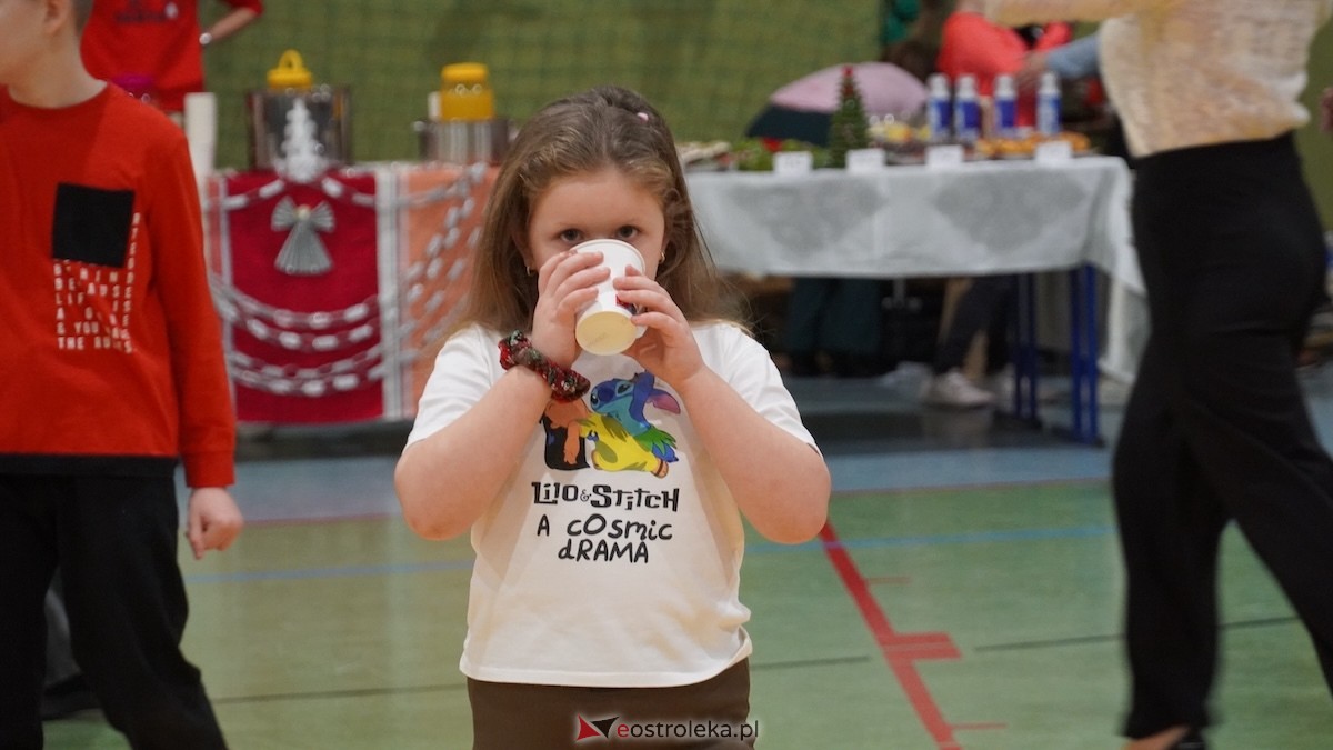III Szkolny Kiermasz Bożonarodzeniowy w Rzekuniu [12.12.2025] - zdjęcie #66 - eOstroleka.pl