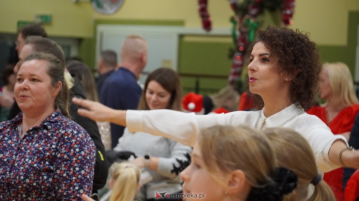 III Szkolny Kiermasz Bożonarodzeniowy w Rzekuniu [12.12.2025] - zdjęcie #34 - eOstroleka.pl