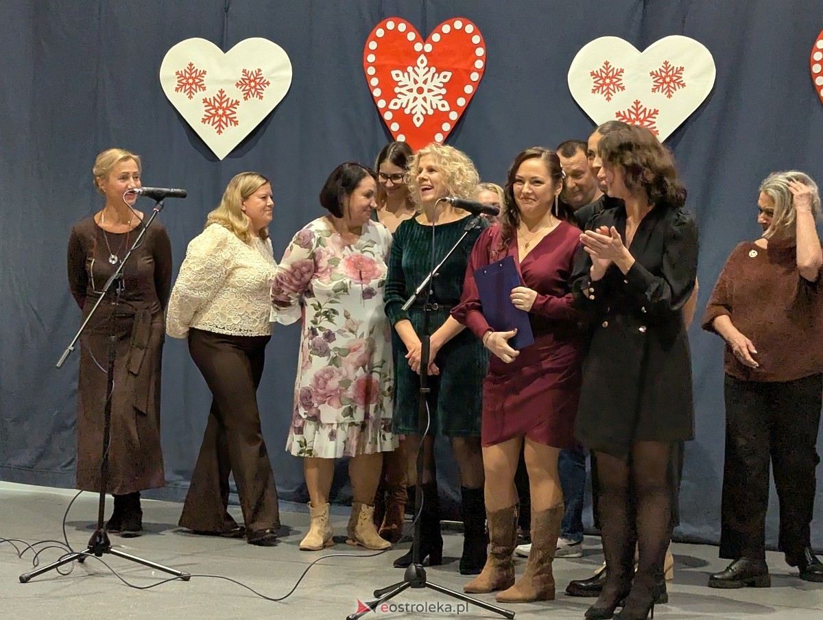 Wigilijne spotkanie dla podopiecznych Zespołu Placówek Wsparcia Dziennego [12.12.2025] - zdjęcie #24 - eOstroleka.pl