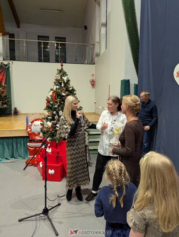 Wigilijne spotkanie dla podopiecznych Zespołu Placówek Wsparcia Dziennego [12.12.2025] - zdjęcie #9 - eOstroleka.pl