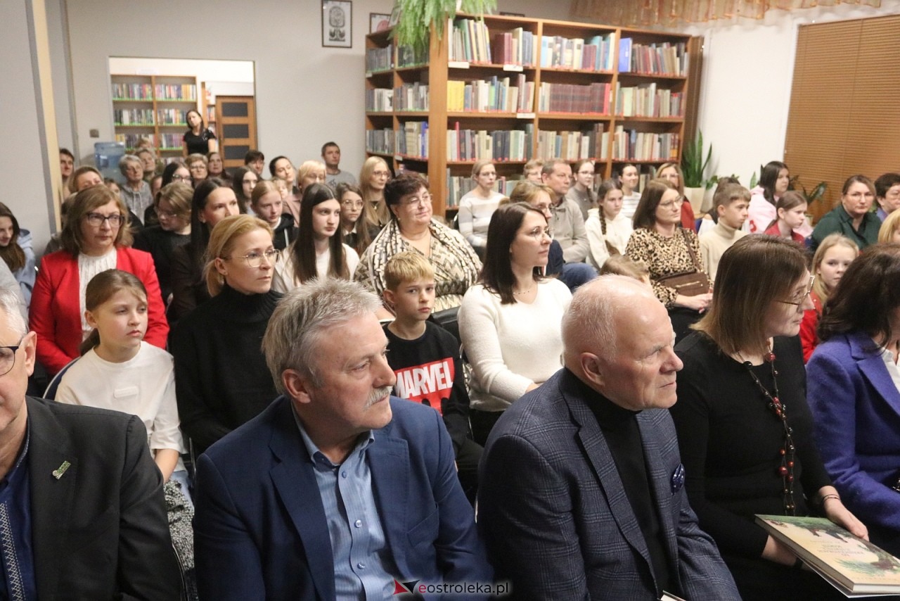 O krasnoludkach i sierotce Marysi po kurpiowsku [12.12.2025] - zdjęcie #73 - eOstroleka.pl