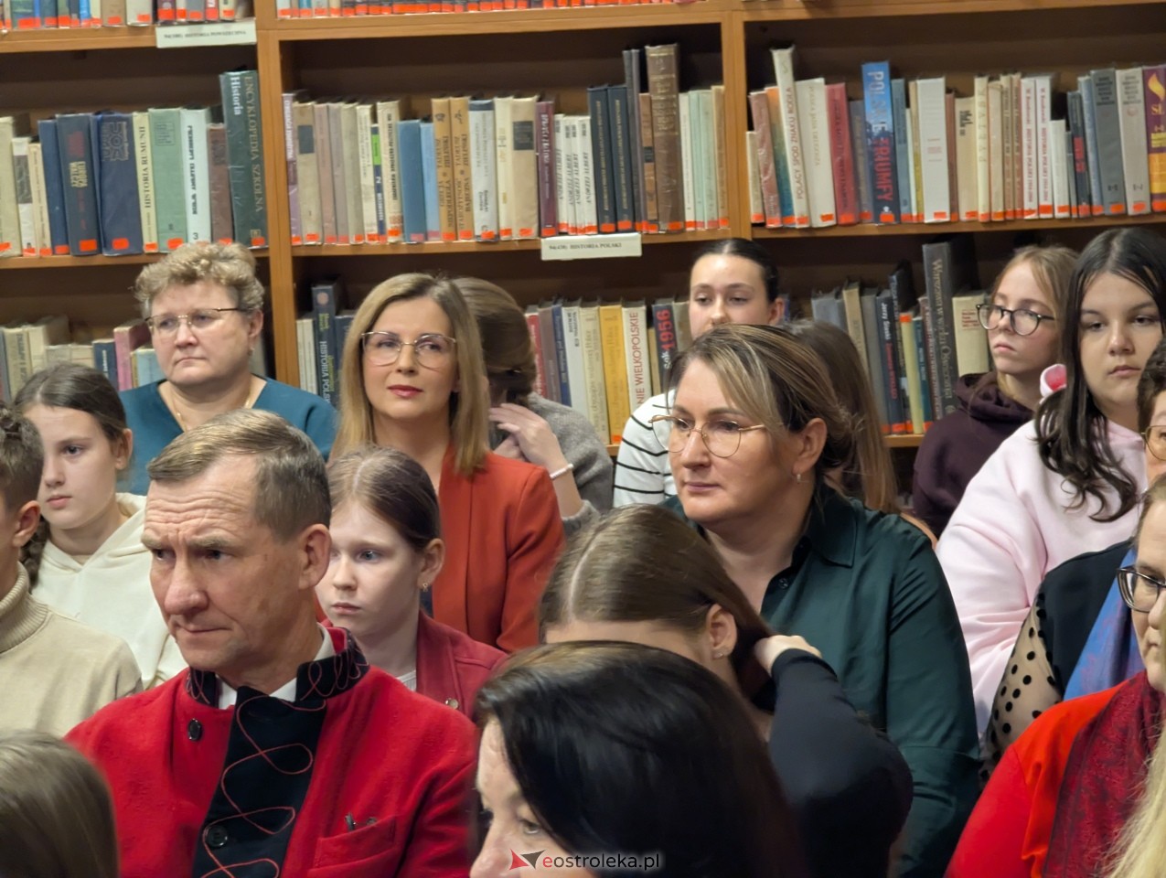 O krasnoludkach i sierotce Marysi po kurpiowsku [12.12.2025] - zdjęcie #17 - eOstroleka.pl