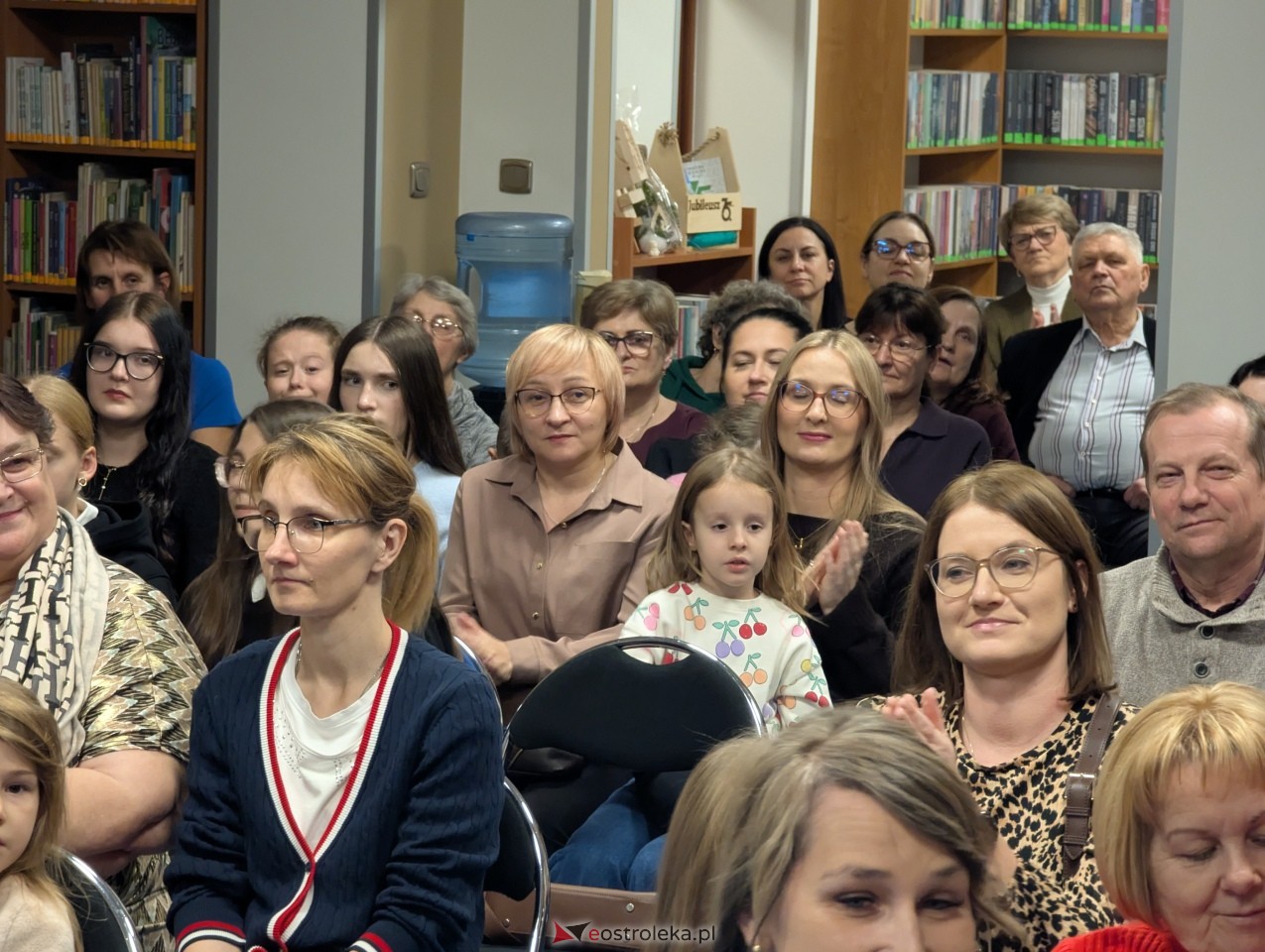 O krasnoludkach i sierotce Marysi po kurpiowsku [12.12.2025] - zdjęcie #11 - eOstroleka.pl